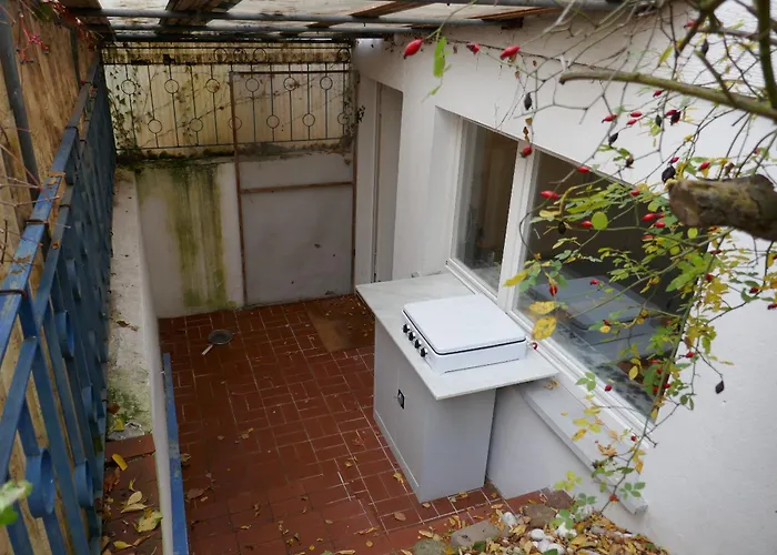Ruhige 4-Zi-Wohnung Mit Grossem Balkon Und Blick Ins Gruene