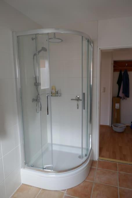 Ruhige 4-zi-wohnung Mit Grossem Balkon Und Blick Ins Gruene Apartment Karlsruhe