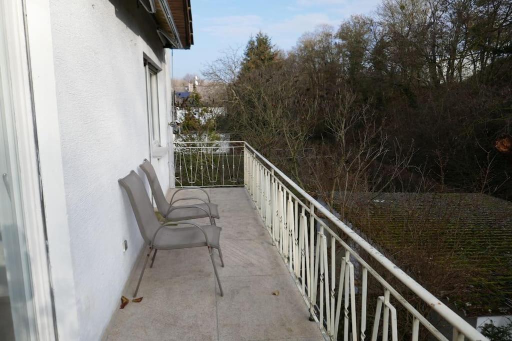 Ruhige 4-zi-wohnung Mit Grossem Balkon Und Blick Ins Gruene