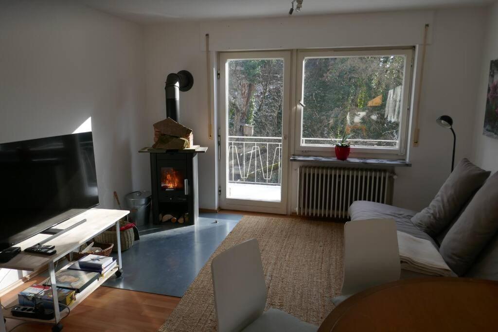 Ruhige 4-zi-wohnung Mit Grossem Balkon Und Blick Ins Gruene Apartment *