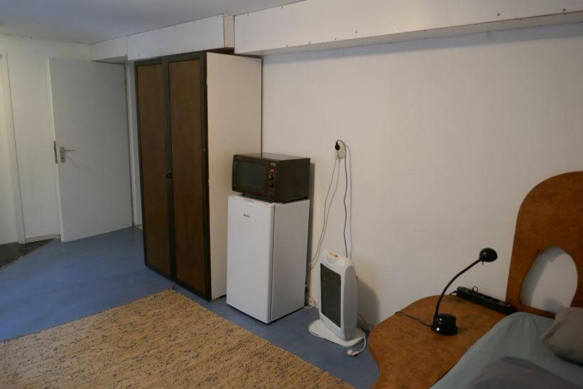 Ruhige 4-zi-wohnung Mit Grossem Balkon Und Blick Ins Gruene Karlsruhe