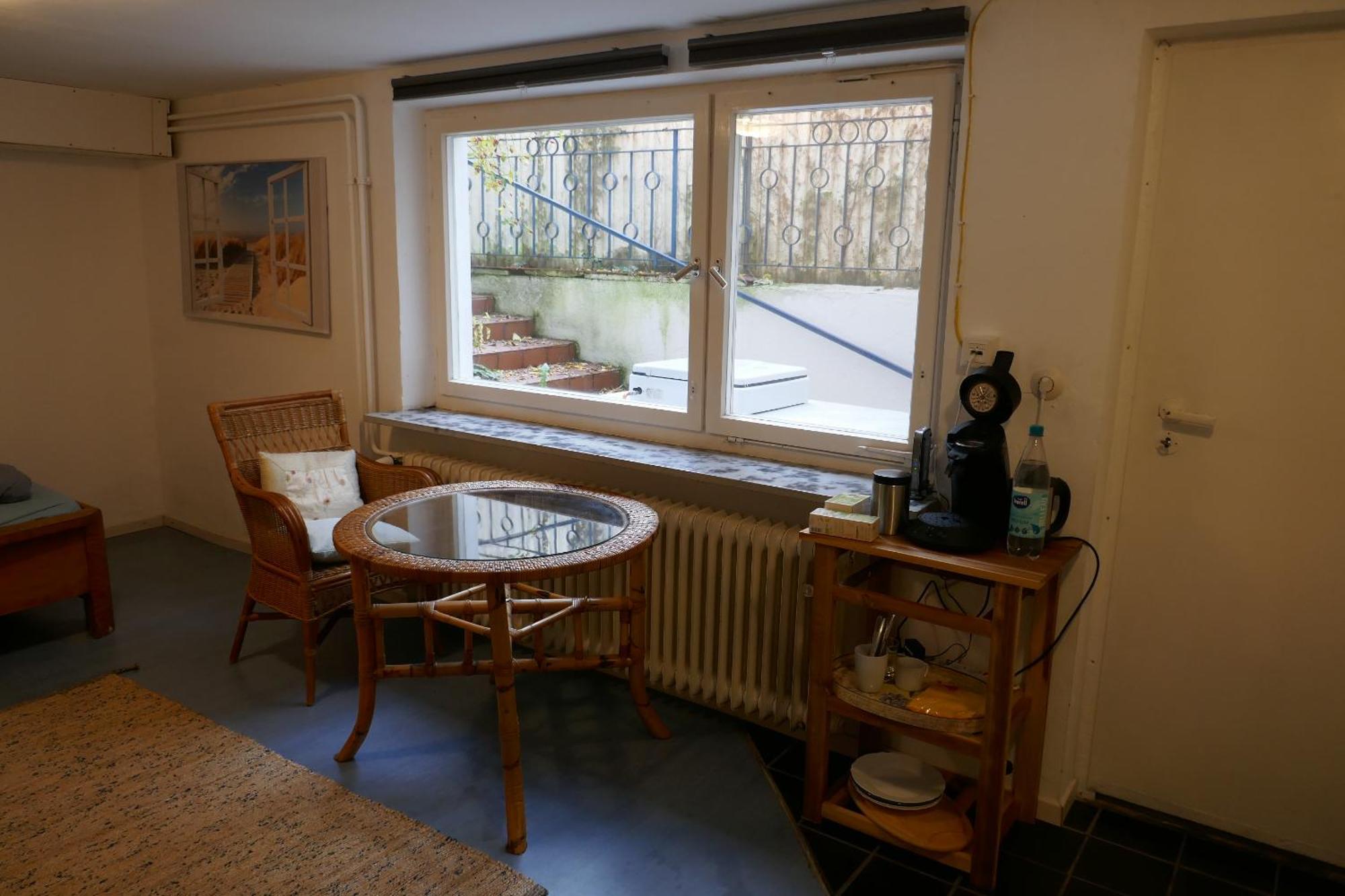 Apartment Ruhige 4-zi-wohnung Mit Grossem Balkon Und Blick Ins Gruene